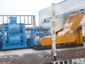 四輥草莓视频污在线观看和雙級粉碎機發往內蒙古破碎煤炭