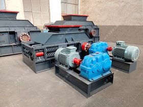 中大型2PG1007對輥式草莓视频IOS官网設備發貨