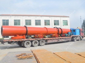 烘幹機和兩台小型對輥草莓视频污在线观看發往湖南永興破碎烘幹銅渣