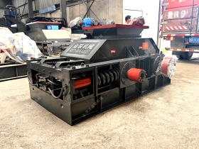 2PG800x600對輥草莓视频污在线观看發往貴州貴陽破碎鵝卵石