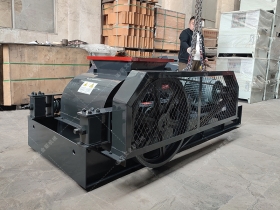 2PGC400X400雙齒輥草莓视频污在线观看發往新疆伊犁破碎煤