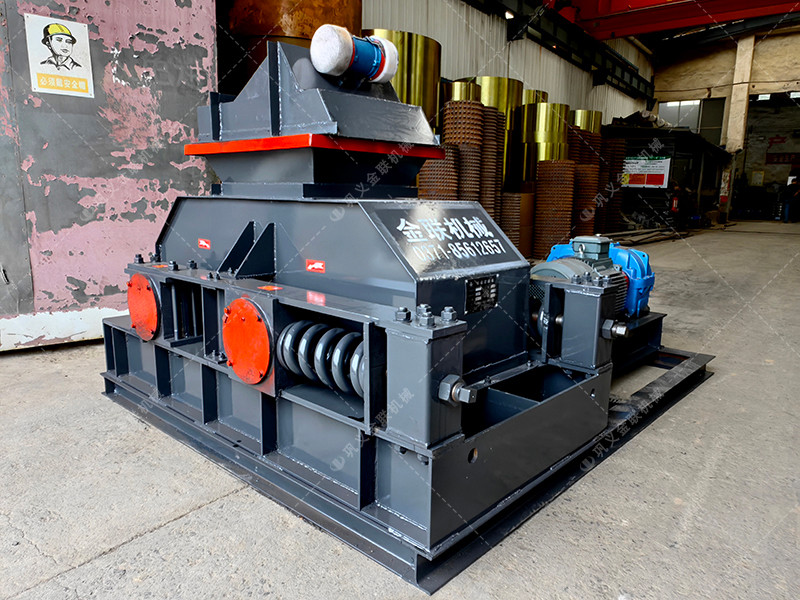 2pg500*750對輥草莓视频污在线观看發往廣東佛山破碎石英砂