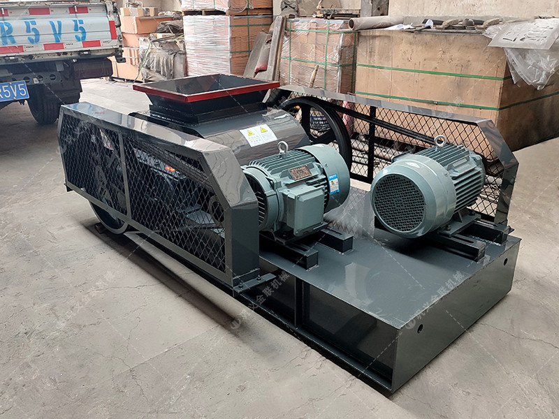 2PGC400X250小型雙齒輥草莓视频污在线观看發往江蘇徐州破碎玻璃