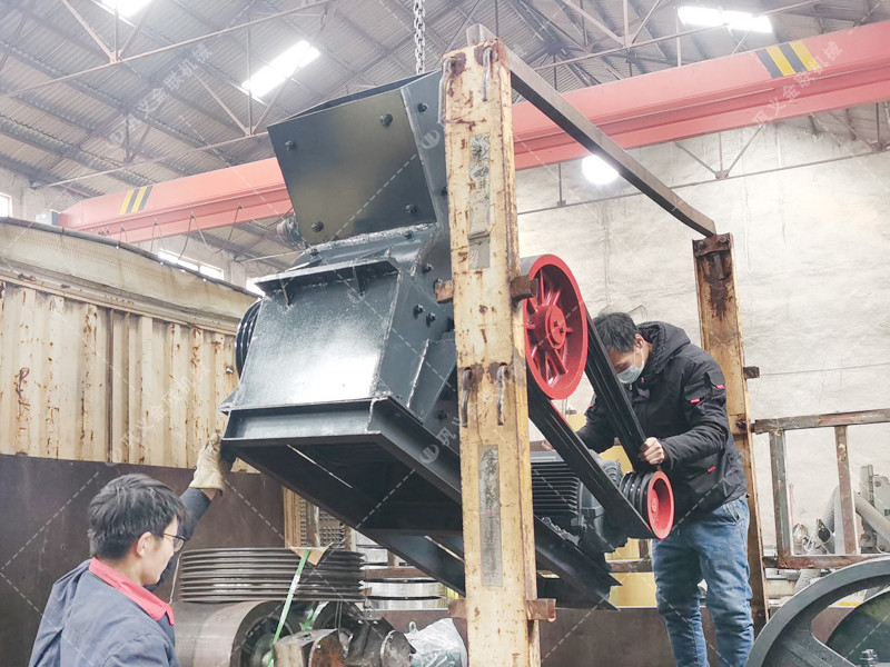 PC310X520錘式草莓视频污在线观看發往河南洛河破碎化工產品