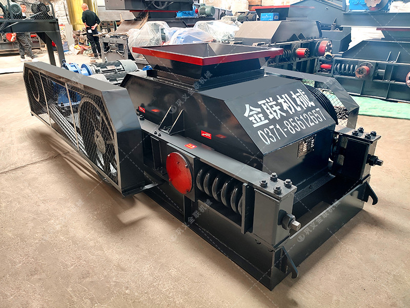 2PG610*400對輥草莓视频污在线观看發往湖北破碎鵝卵石