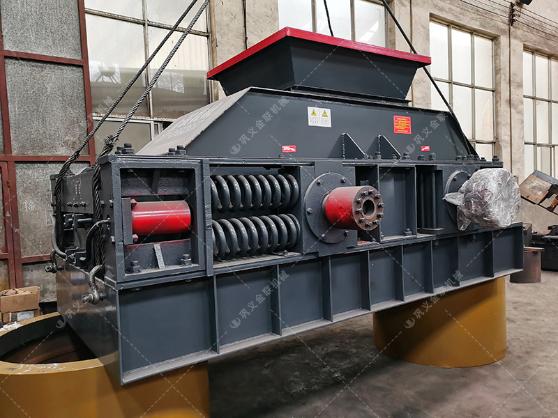 2PG1200x800型對輥草莓视频污在线观看發往湖北武漢