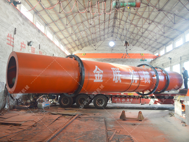 烘幹機和兩台小型對輥草莓视频污在线观看發往湖南永興破碎烘幹銅渣