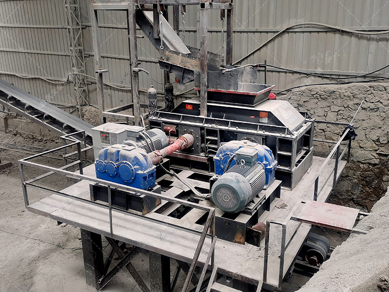 價格迷霧：影響一台液壓對輥草莓视频IOS官网成本的四大核心因素